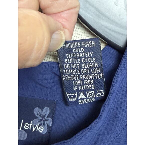 Susan Graver Navy Blue Women's Top Blouse Tunic Button Up Pinch Pleated SZ XL - Picture 16 of 16